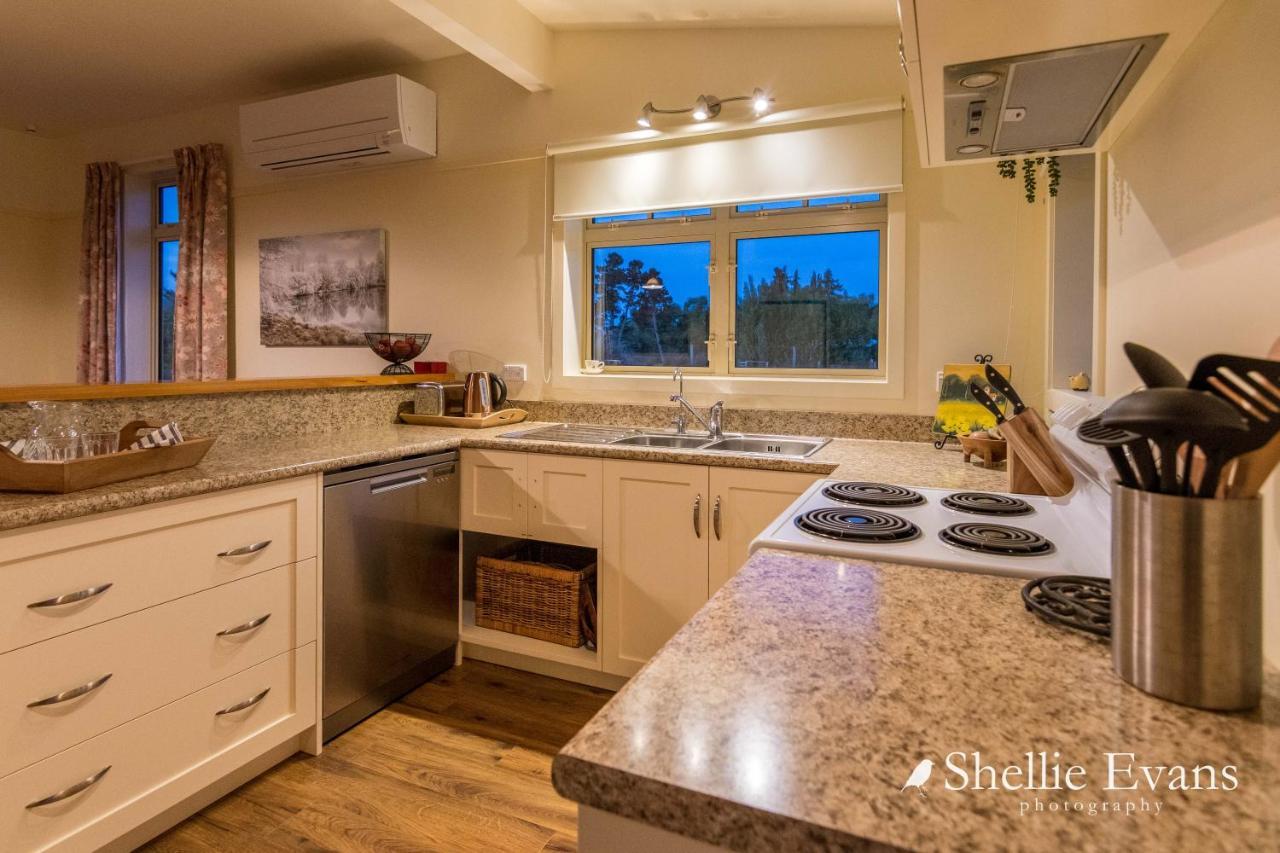 Night Sky Cottage - Kahu Cottage - Hot Tub Twizel Dış mekan fotoğraf