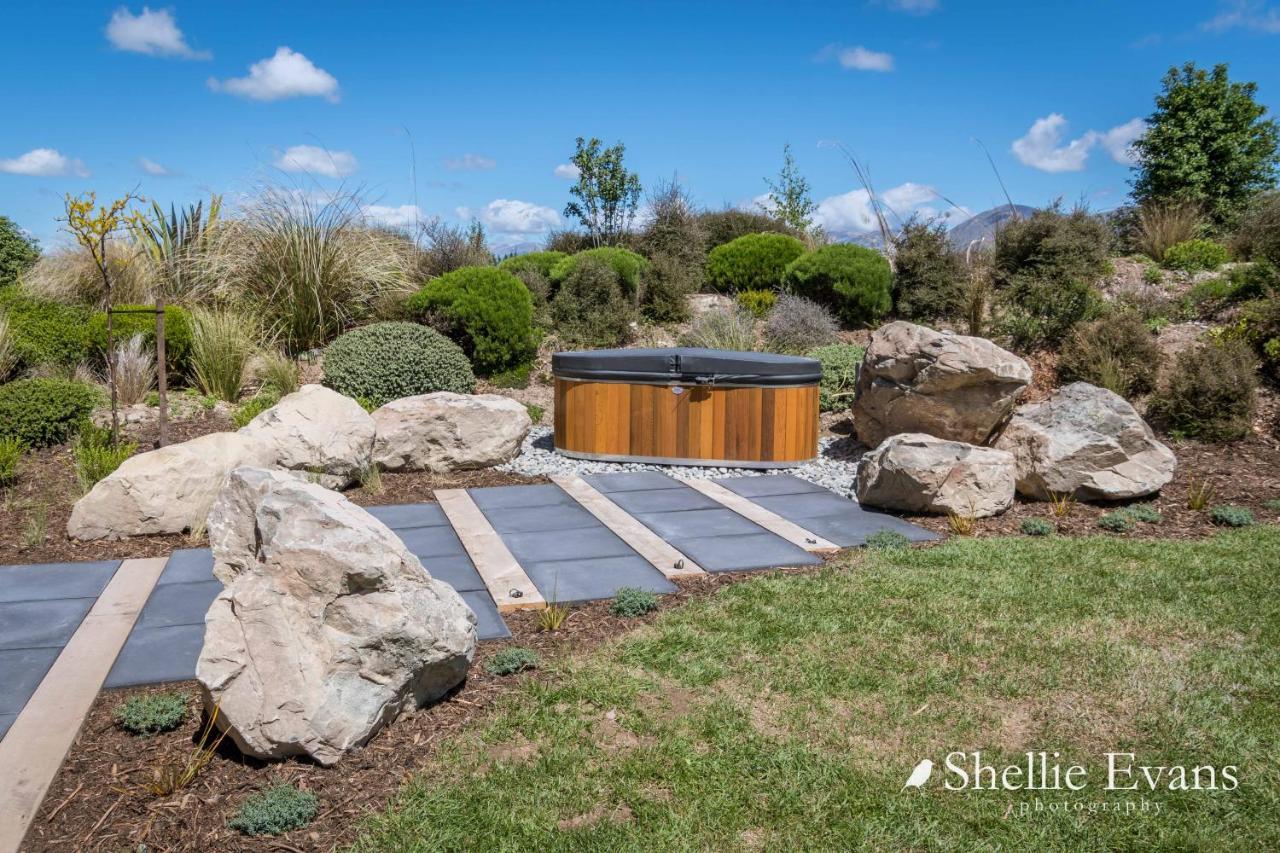 Night Sky Cottage - Kahu Cottage - Hot Tub Twizel Dış mekan fotoğraf